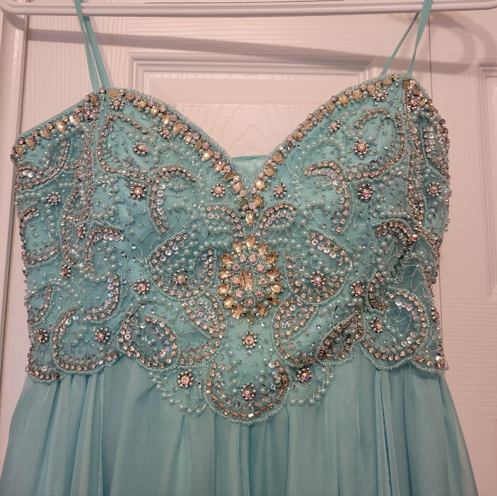 Prom/Homecoming Dress - Dave & Johnny